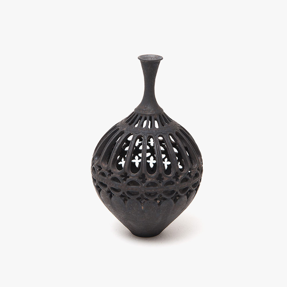 Vintage Mexican Doña Rosa Black Clay Cutwork Vase
